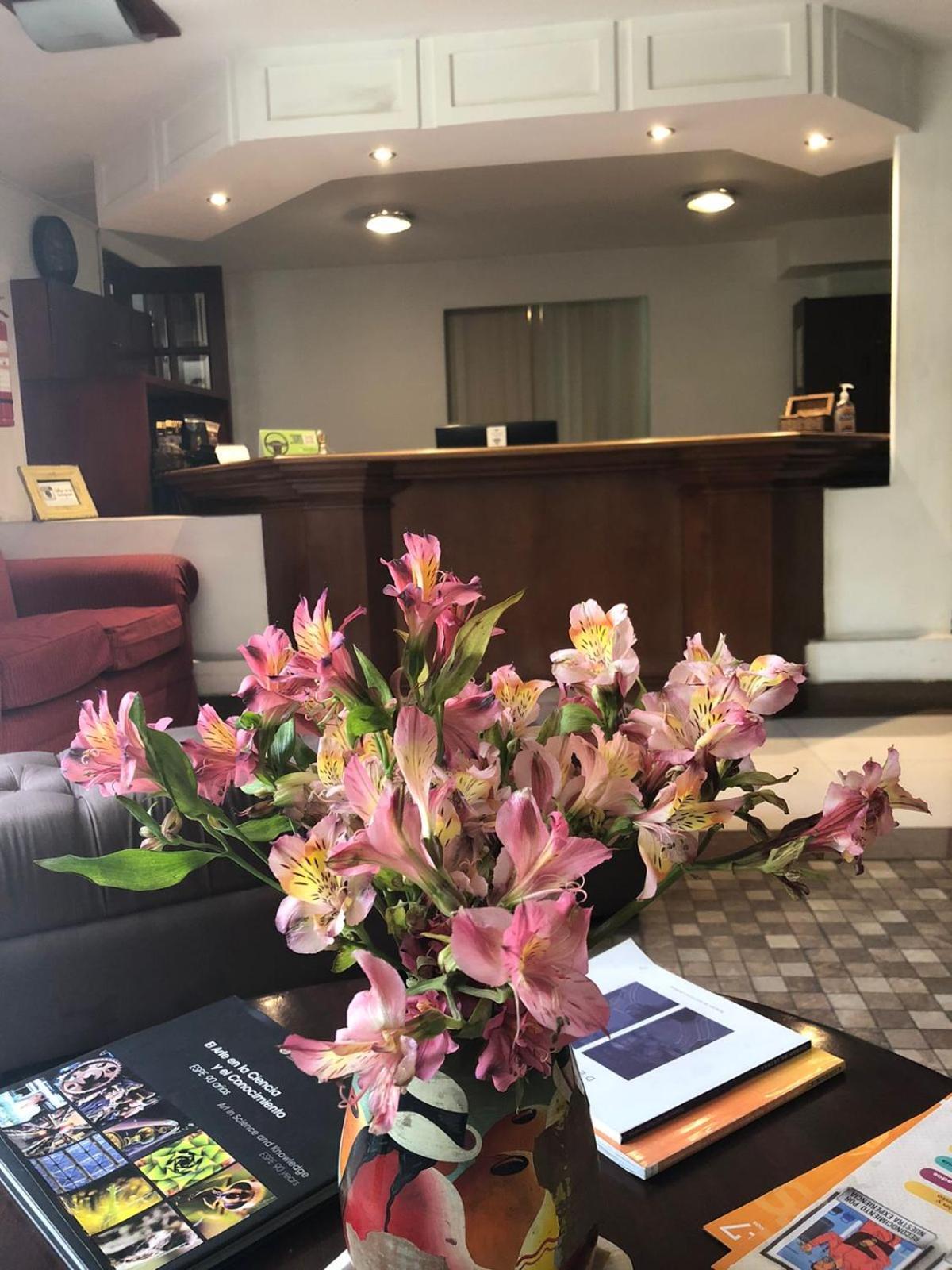Filatelia Suites & Travel Quito Eksteriør bilde